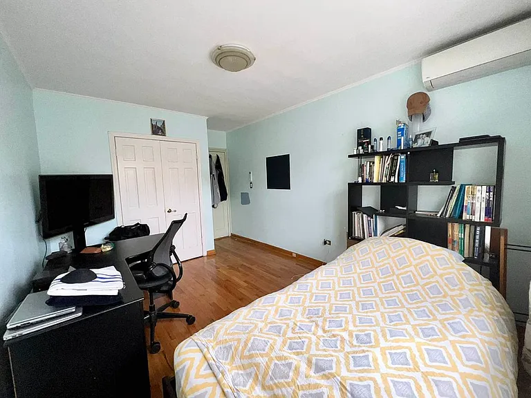 63rd Dr Floor 1, Forest Hills, Ny
