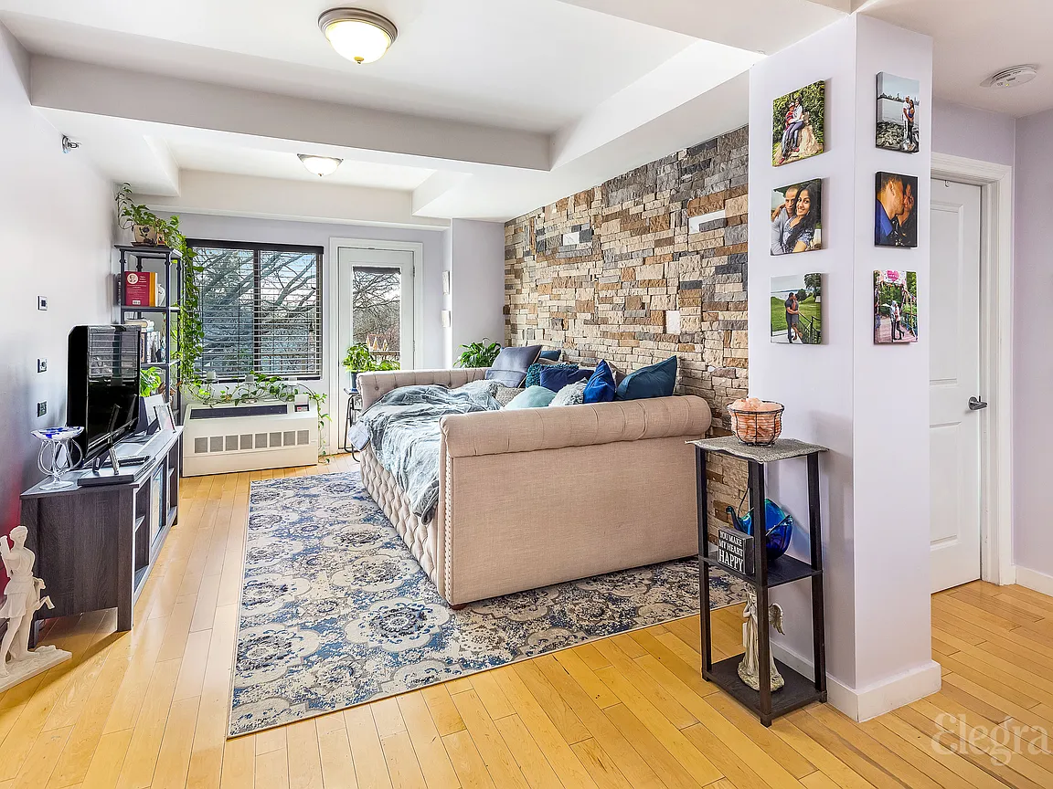 Hoover Ave Apt 301, Jamaica
